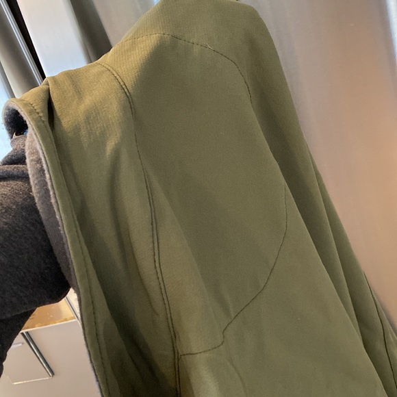 Pacific Trail Men’s Green Active Vest Large - Picture 17 of 17